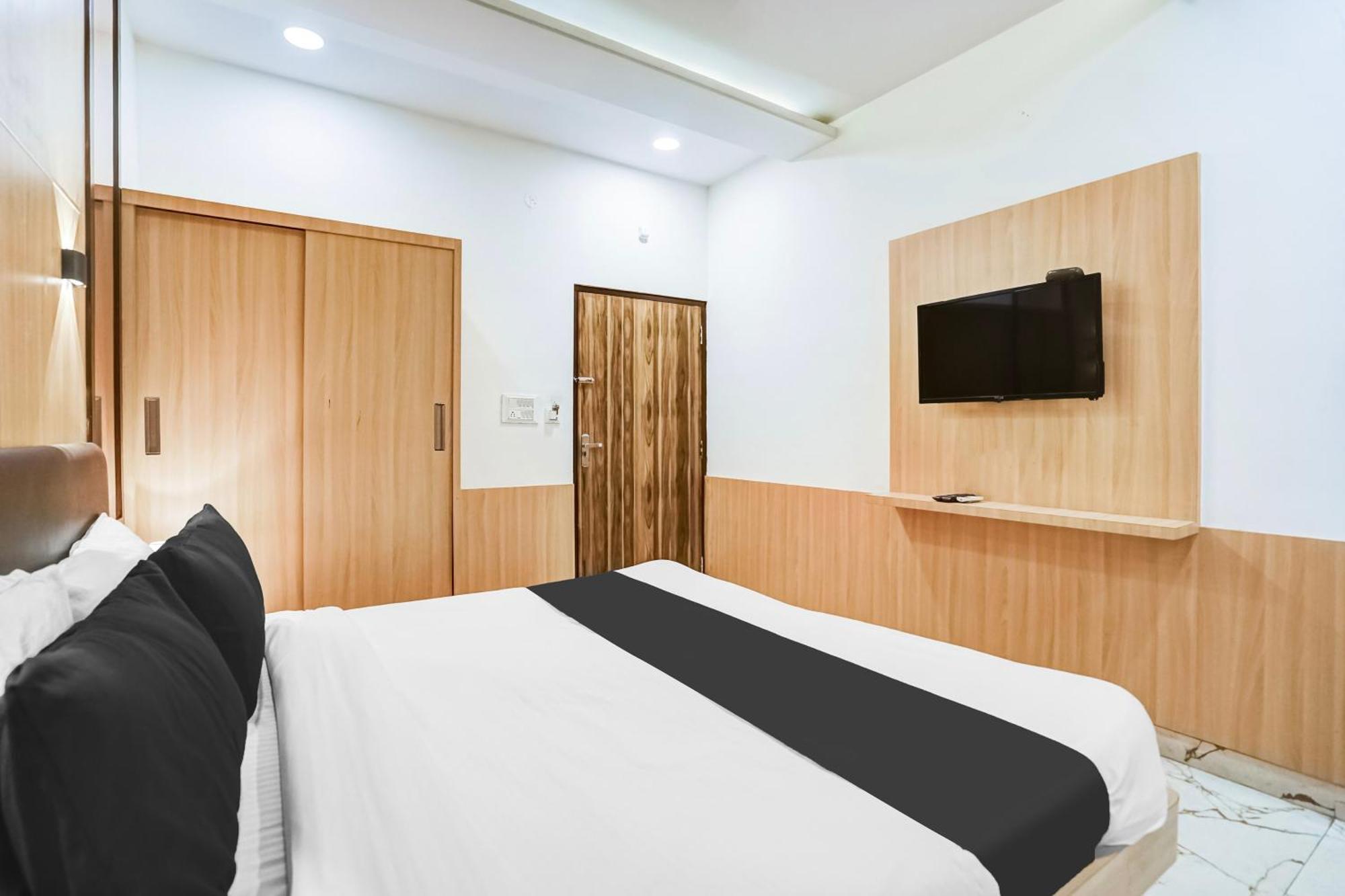 Super Townhouse Jagatpura Otel Jaipur Dış mekan fotoğraf